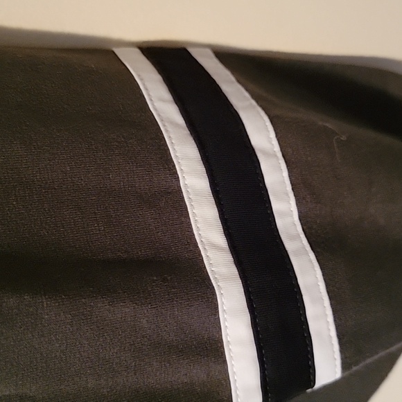 NWT ReNEU EARTH lightweight zip up sweatshirt.  Medium. - Picture 5 of 6